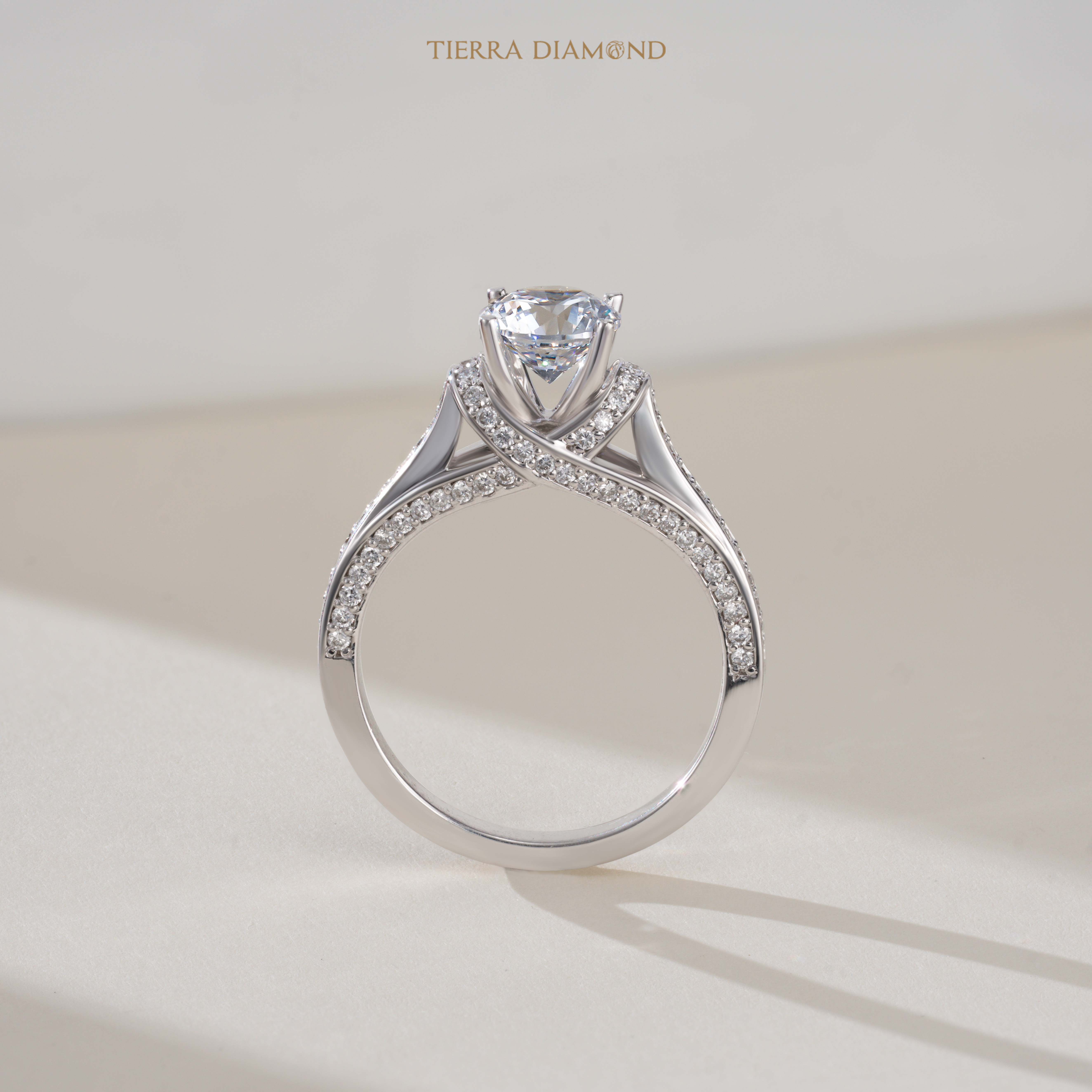 Chọn nhẫn cầu hôn cho các cô nàng theo 12 cung hoàng đạo - Nắm bắt đúng ý nàng, dễ dàng để nàng đồng ý - 4..jpg